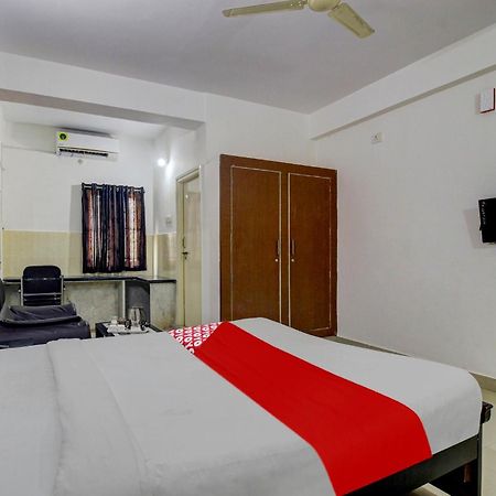 Hotel O Stay U Like Hotel'S Hyderabad Exterior foto