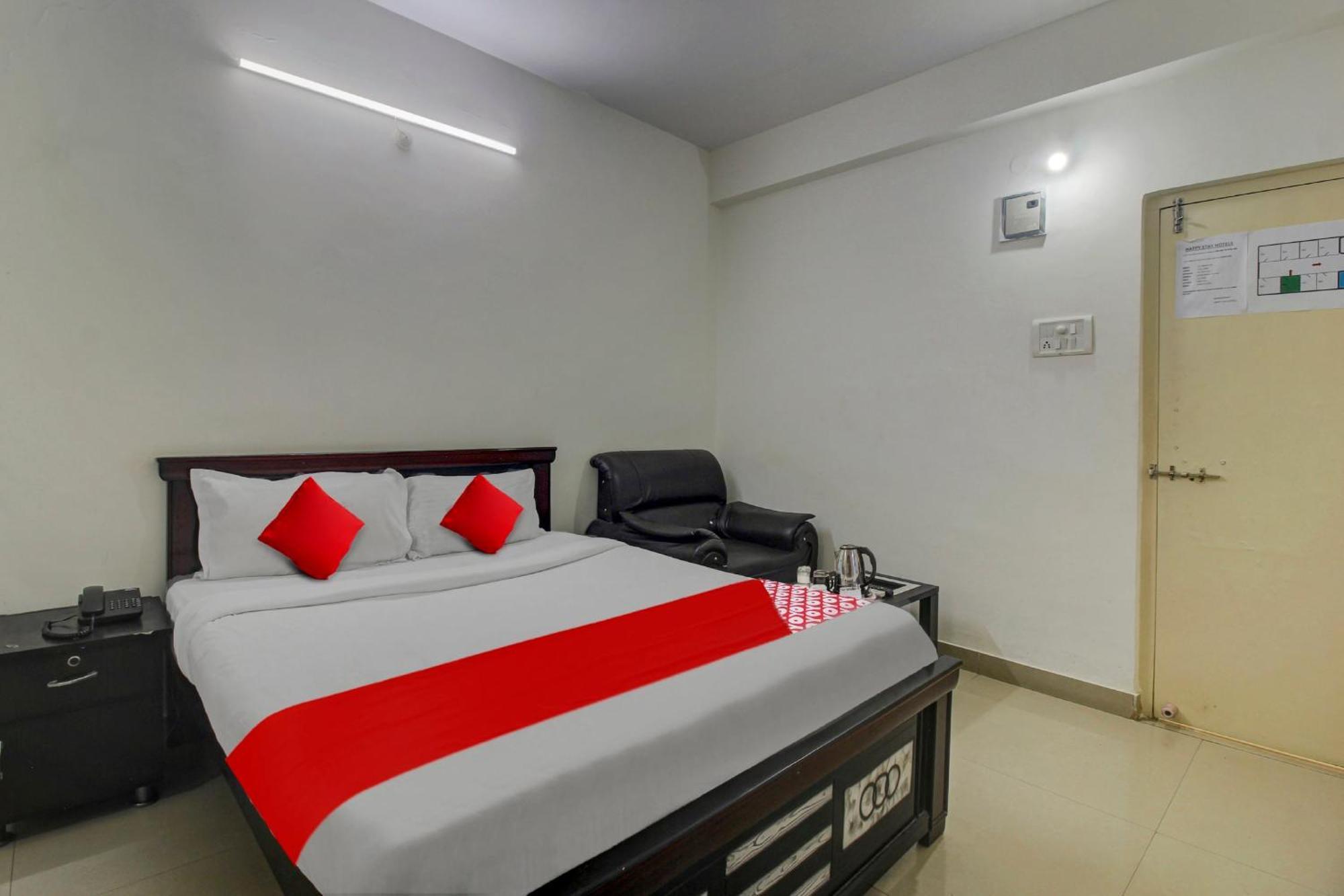 Hotel O Stay U Like Hotel'S Hyderabad Exterior foto